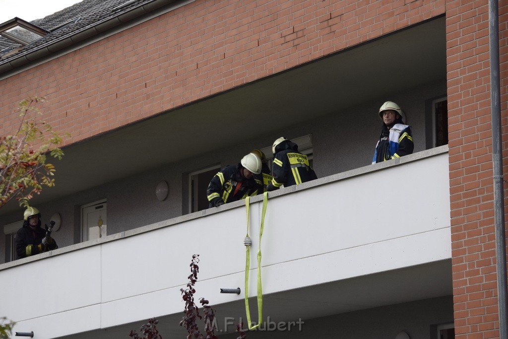 Feuer 2 Y Koeln Suerth Elisabeth Selbertstr P182.JPG - Miklos Laubert